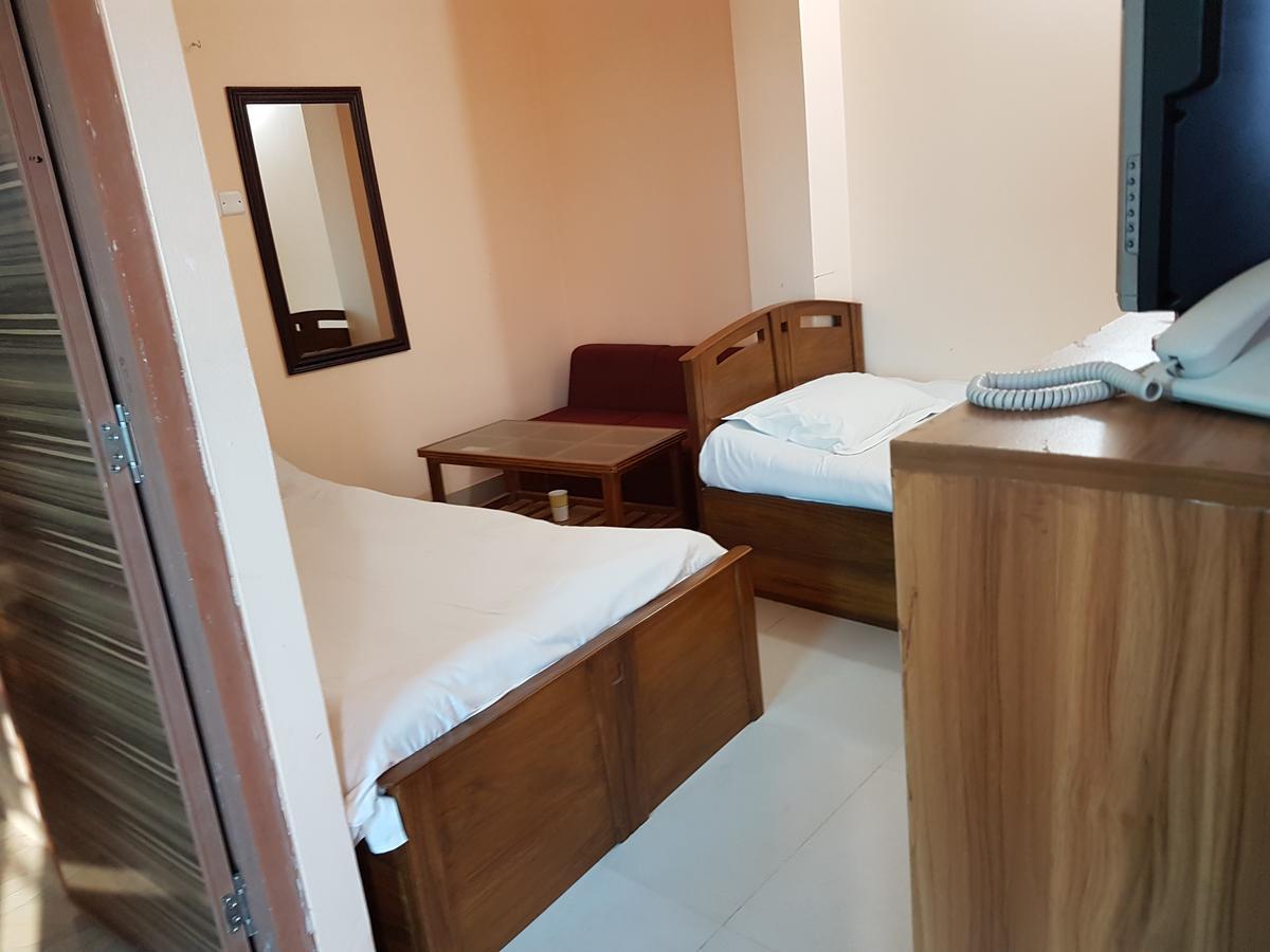 Hotel Diamond Park Dakhin Kattali Экстерьер фото