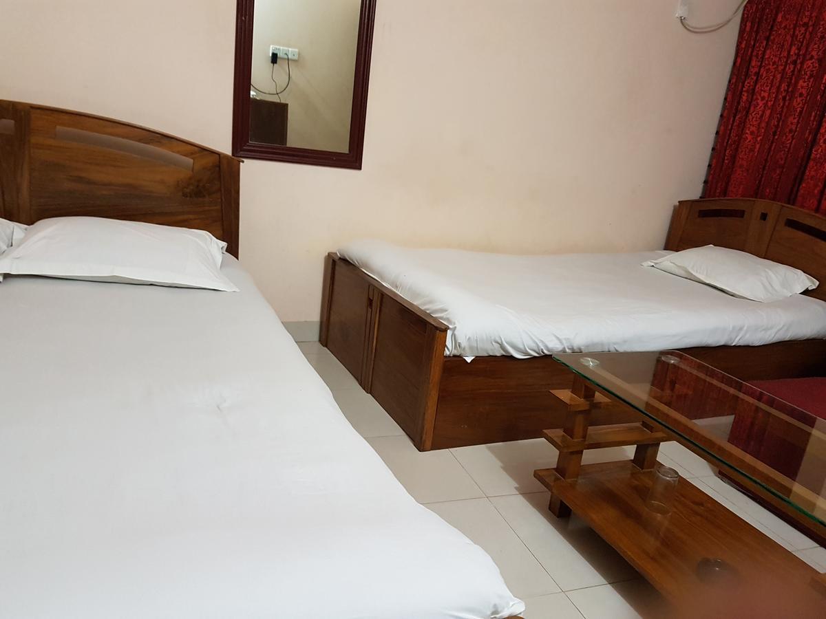 Hotel Diamond Park Dakhin Kattali Экстерьер фото