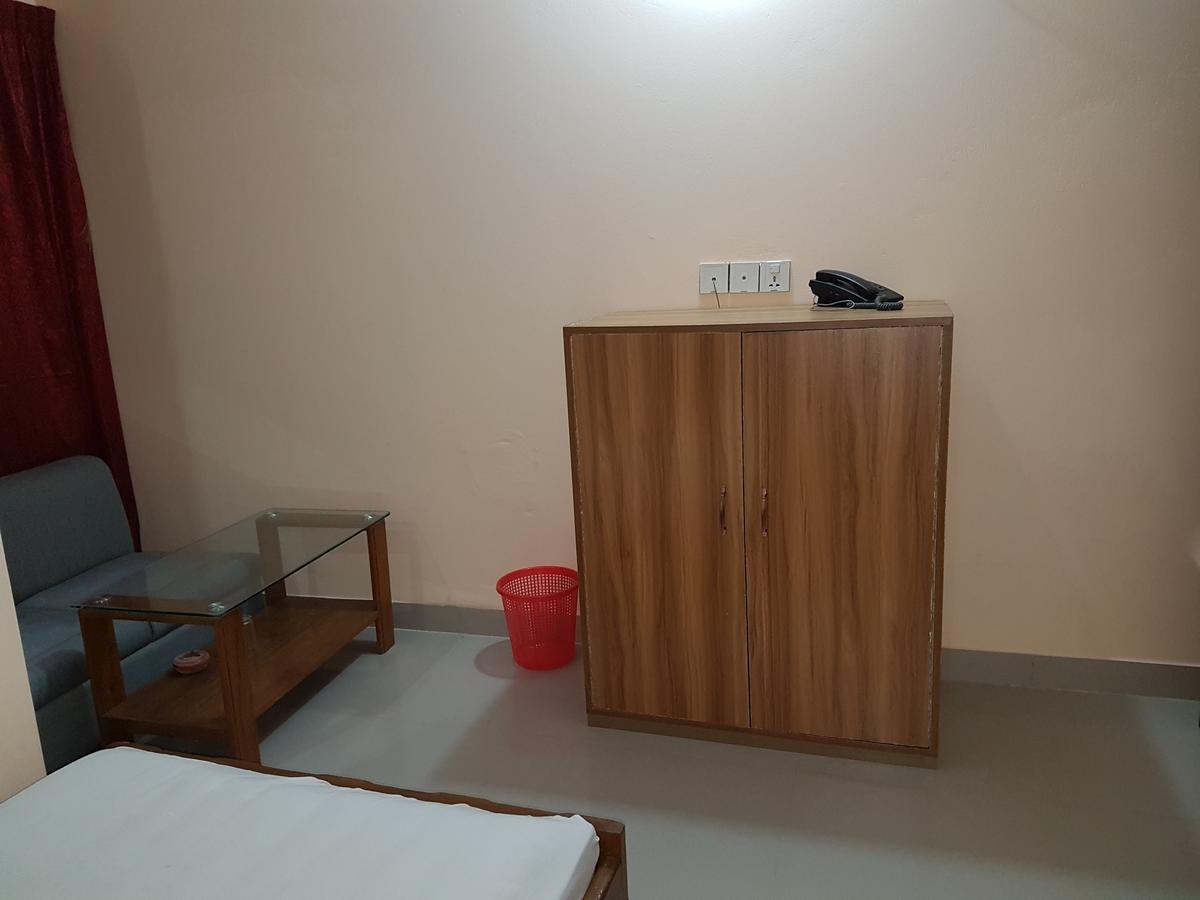 Hotel Diamond Park Dakhin Kattali Экстерьер фото