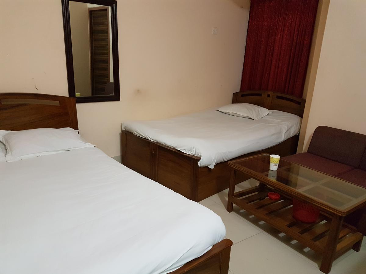 Hotel Diamond Park Dakhin Kattali Экстерьер фото